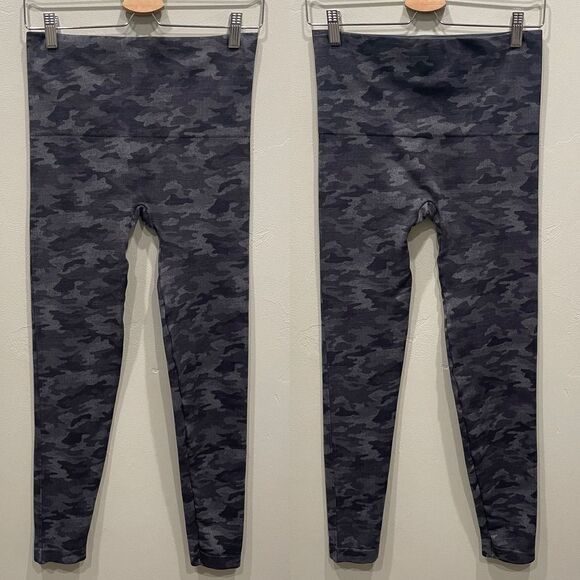 Spanx Black Camouflage Print Leggings - Size: Large - Picture 1 of 6